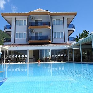 Senam Hotel
